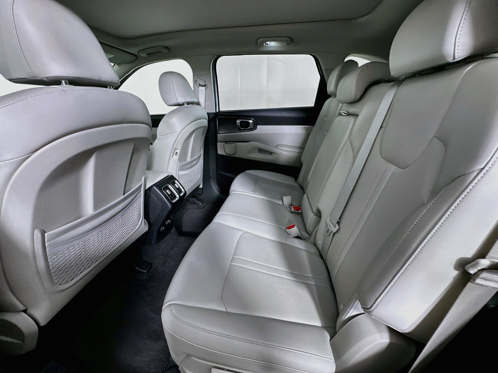 Used 2023 Kia Sorento S w/ Panoramic Sunroof Package FWD image 28