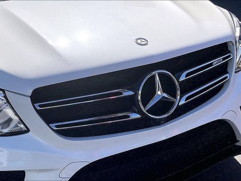 Used 2017 Mercedes-Benz GLE 43 AMG 4MATIC image 13