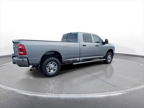 Used 2024 RAM 2500 Tradesman w/ Safety Group image 8