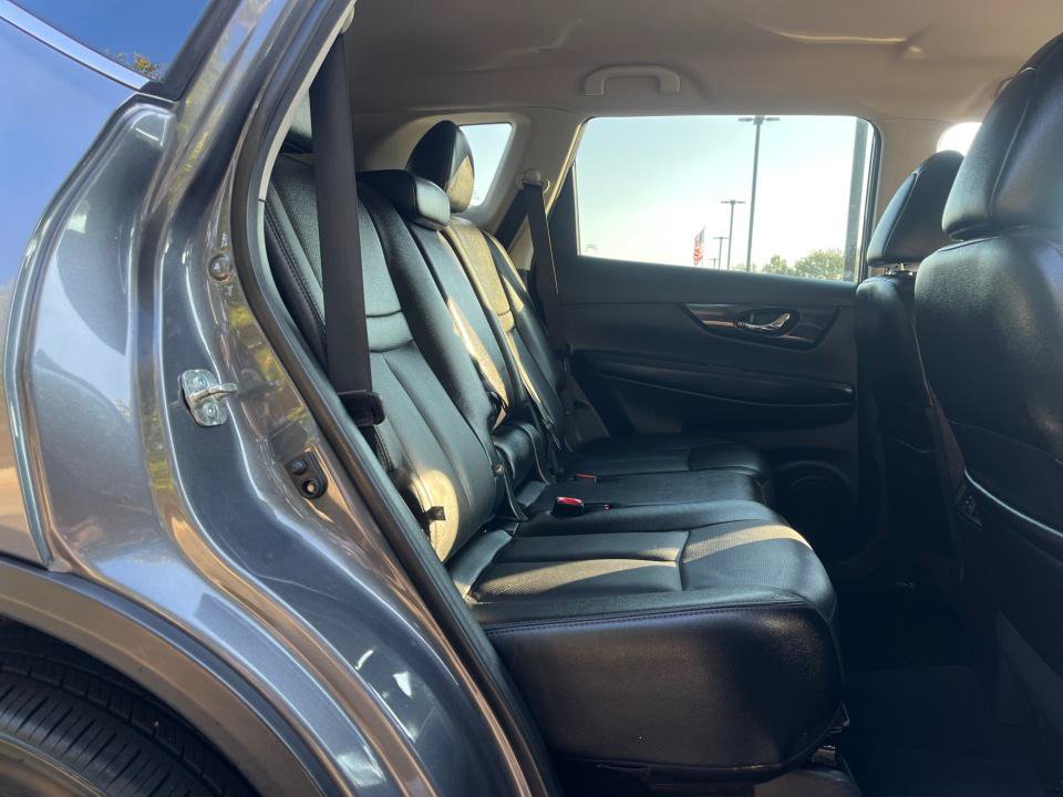 Used 2019 Nissan Rogue SL AWD/4WD image 28