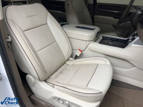 Used 2021 GMC Yukon Denali w/ Denali Ultimate Package image 25