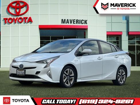 Used 2016 Toyota Prius Three Touring image 1