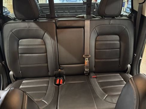Used 2022 GMC Canyon Denali w/ Denali Black Edition Package AWD/4WD image 27