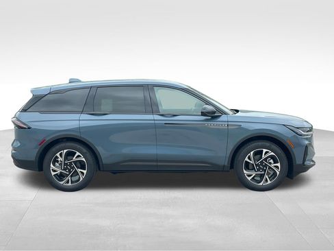 New 2026 Lincoln Nautilus Premier w/ Jet Appearance Package AWD/4WD image 6