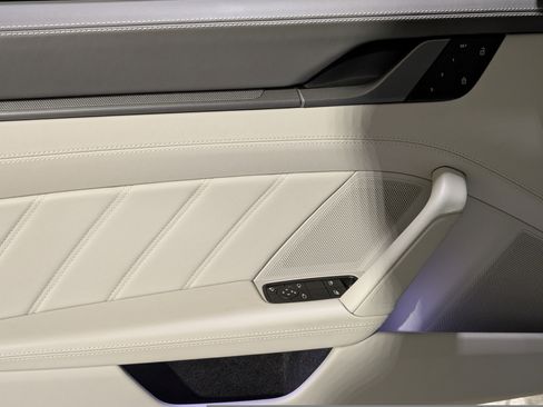 Certified 2024 Porsche 911 Carrera image 15