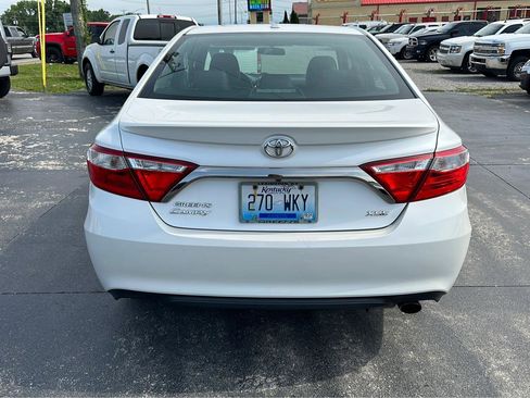Used 2017 Toyota Camry XLE image 4