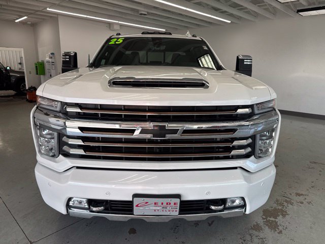 Used 2023 Chevrolet Silverado 3500 High Country w/ Z71 Off-Road Package AWD/4WD image 6