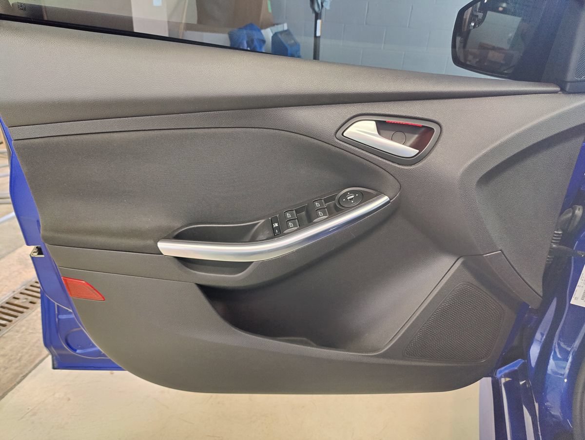 Used 2014 Ford Focus ST w/ Equipment Group 202A FWD image 20