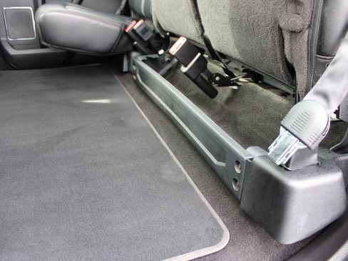 Used 2018 Ford F150 Platinum w/ Technology Package AWD/4WD image 43