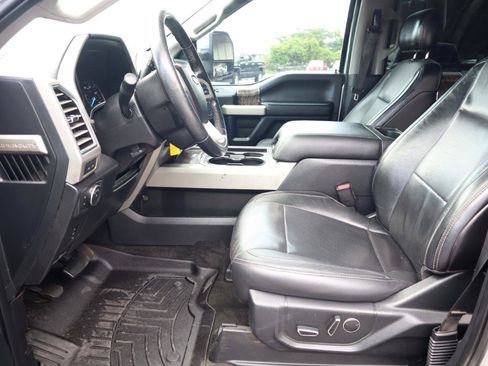 Used 2017 Ford F450 Lariat w/ Tow Technology Bundle AWD/4WD image 13