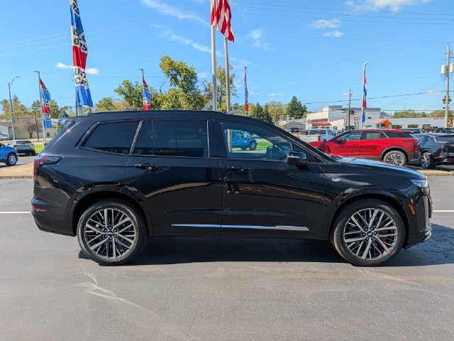 Used 2024 Cadillac XT6 Sport w/ Platinum Package AWD/4WD image 6