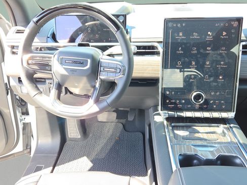 New 2025 GMC Sierra EV Denali AWD/4WD image 19