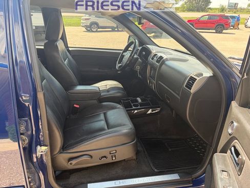 Used 2012 Chevrolet Colorado LT AWD/4WD image 16