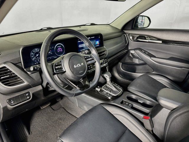 Certified 2024 Kia Seltos SX w/ SX Sunroof Package AWD/4WD image 9