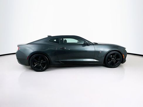 Used 2017 Chevrolet Camaro LT RWD image 10