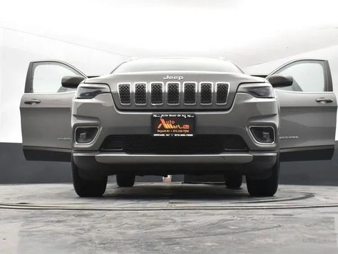 Used 2020 Jeep Cherokee Limited image 11
