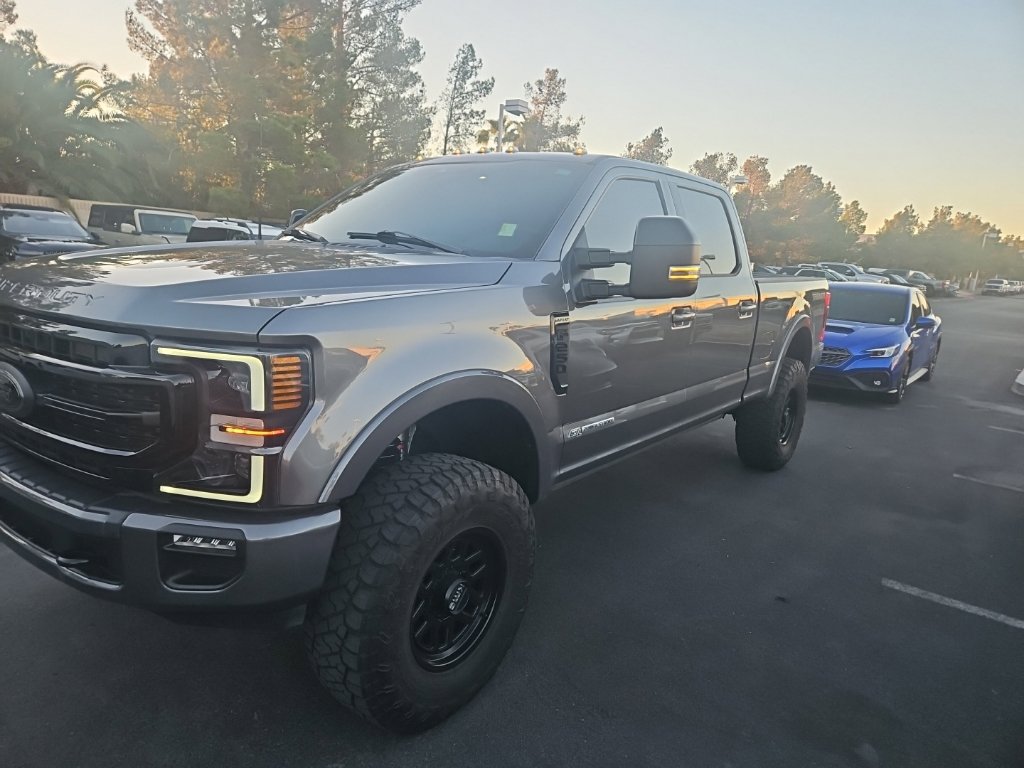 Used 2022 Ford F250 Lariat w/ Tremor Off-Road Package AWD/4WD image 2