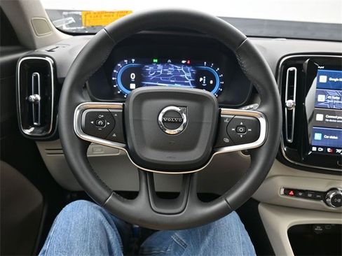 Used 2023 Volvo XC40 B5 Plus w/ Climate Package image 23