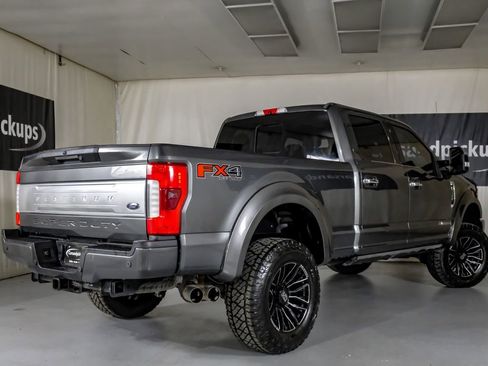 Used 2017 Ford F250 Platinum w/ Platinum Ultimate Package AWD/4WD image 9