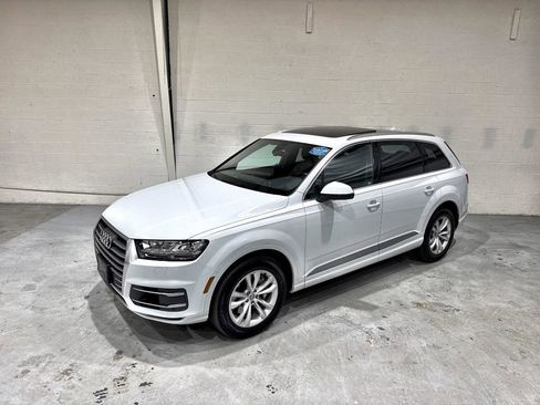 Used 2018 Audi Q7 3.0T Premium Plus w/ Premium Plus Package image 16