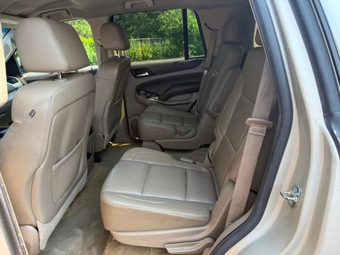 Used 2015 Chevrolet Tahoe LT w/ Luxury Package AWD/4WD image 7