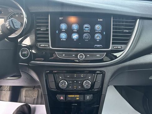 Used 2019 Buick Encore Essence image 15
