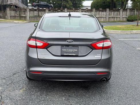 Used 2015 Ford Fusion SE w/ Equipment Group 202A FWD image 6