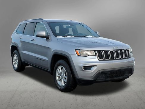 Used 2020 Jeep Grand Cherokee Laredo w/ Security & Convenience Group image 8