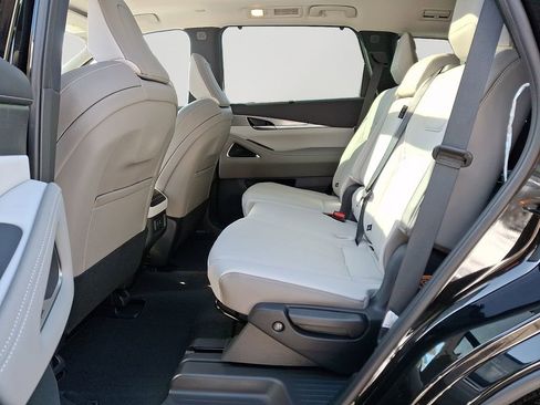 New 2026 INFINITI QX60 Luxe w/ Cargo Package image 5