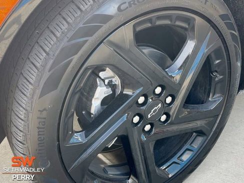 New 2025 Chevrolet Equinox EV RS FWD image 10