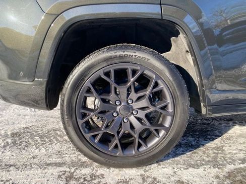 Used 2023 Jeep Grand Cherokee Summit image 19