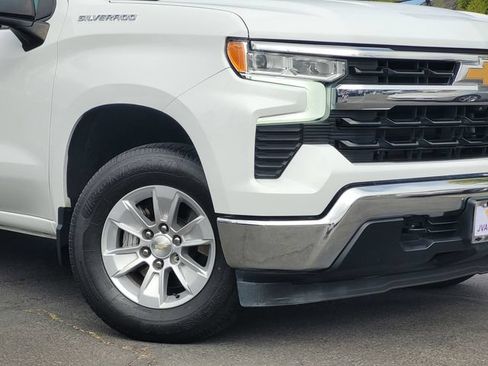Used 2022 Chevrolet Silverado 1500 LT w/ Safety Package RWD image 4