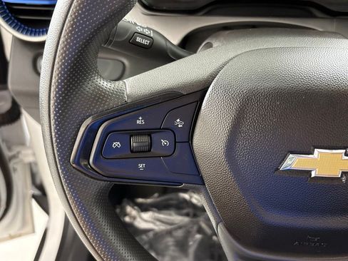 Used 2024 Chevrolet Trax LS w/ LS Convenience Package FWD image 28