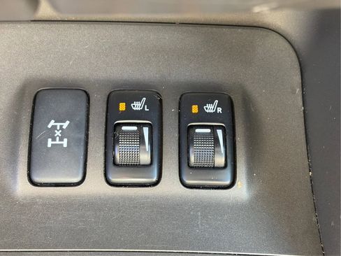 Used 2004 Lexus GX 470 image 38