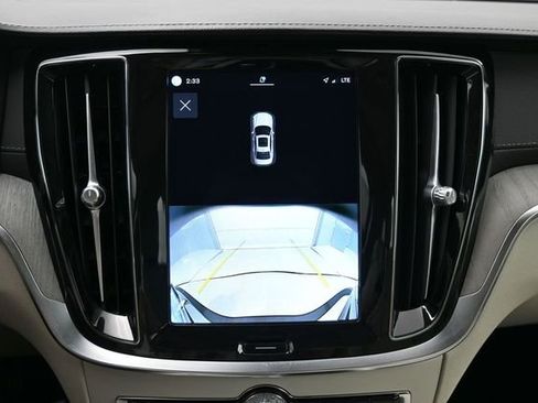 Used 2023 Volvo S60 B5 Ultimate w/ Protection Package Premier FWD image 22