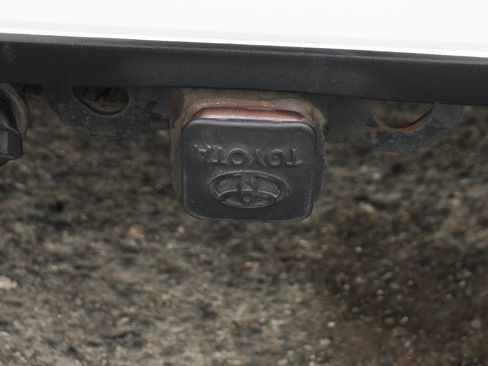 Used 2017 Toyota Sequoia Limited w/ Safety & Convenience Package image 55