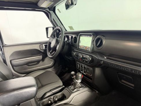 Used 2023 Jeep Wrangler Unlimited w/ 8.4" Radio Group AWD/4WD image 31