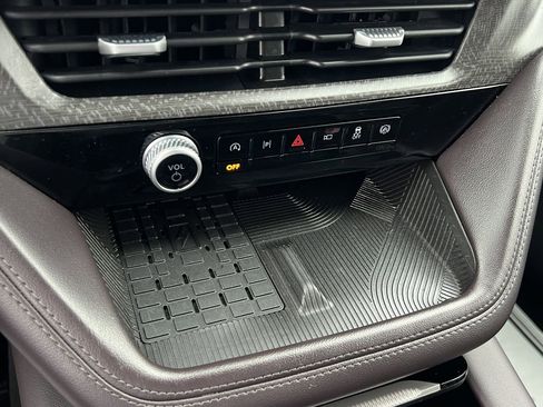 Used 2025 Ford Explorer Platinum w/ LUX Leather Package image 20