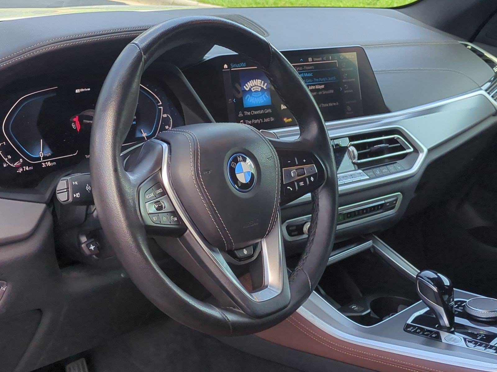Used 2022 BMW X5 xDrive45e w/ Climate Comfort Package AWD/4WD image 18