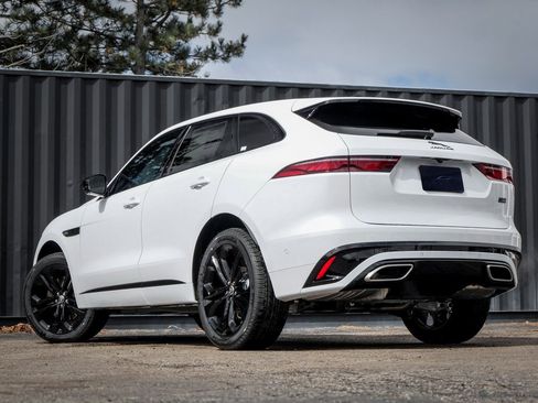 New 2026 Jaguar F-PACE R-Dynamic S image 2