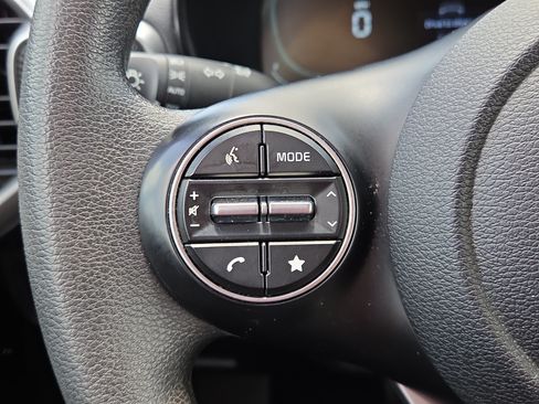 Used 2024 Kia Soul LX w/ Option Group 015 FWD image 12
