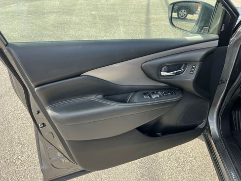 Used 2021 Nissan Murano SL w/ SL Moonroof Package image 17