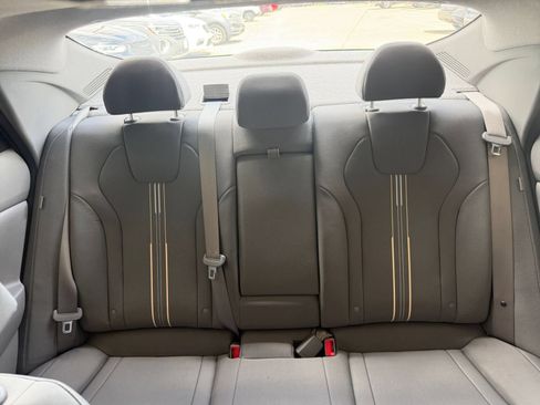 Used 2025 Hyundai Elantra SEL FWD image 41