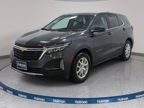 Used 2022 Chevrolet Equinox LT FWD image 1