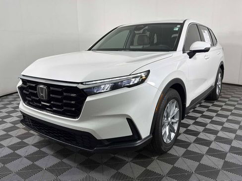 Used 2024 Honda CR-V EX image 3