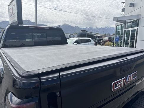 Used 2025 GMC Sierra 2500 AT4X w/ AT4X AEV Edition AWD/4WD image 21
