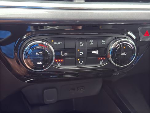 New 2026 Chevrolet Trax ACTIV w/ Driver Confidence Package FWD image 26