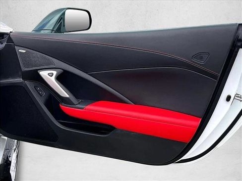Used 2019 Chevrolet Corvette Z06 RWD image 17