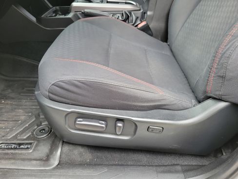 Used 2021 Toyota Tacoma SR5 image 5