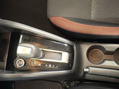 Used 2025 Nissan Versa SR image 26